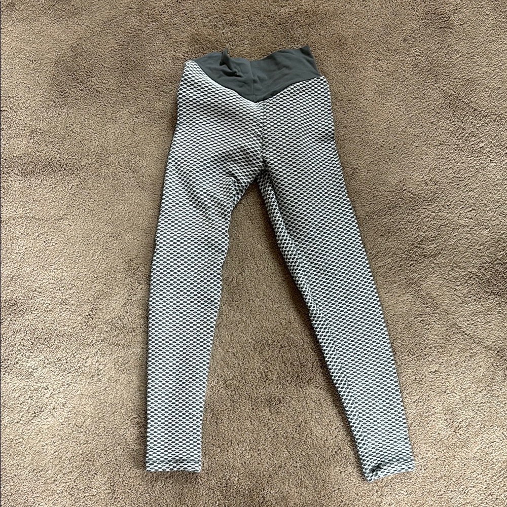 PcheeBum Cute Leggings